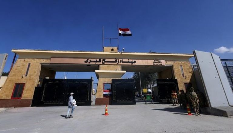 عاجل | مصر تنفي فرض رسوم إضافية بمعبر رفح «ادعاءات كاذبة»