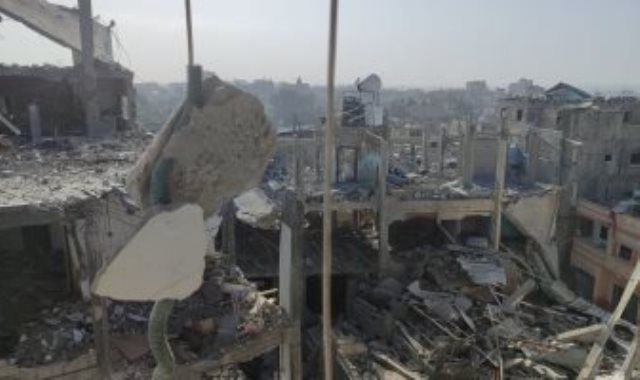 استشهاد وإصابة عشرات الفلسطينيين فى قصف الاحتلال المتواصل على غزة
