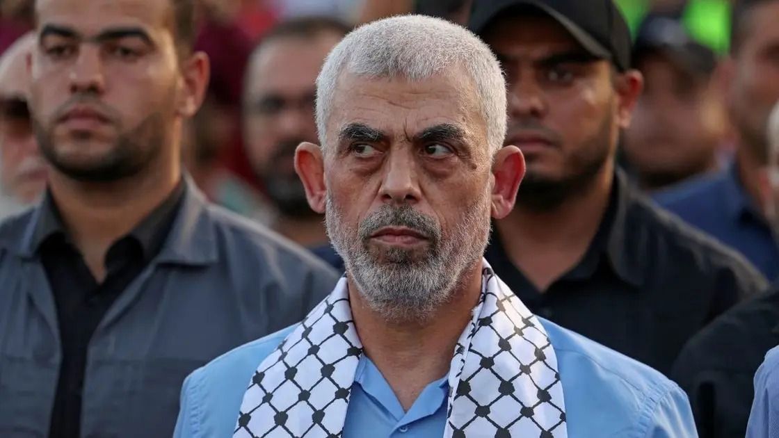المخابرات الأمريكية تكشف مكان السنوار وقادة حماس "في أعمق أنفاق خان يونس"