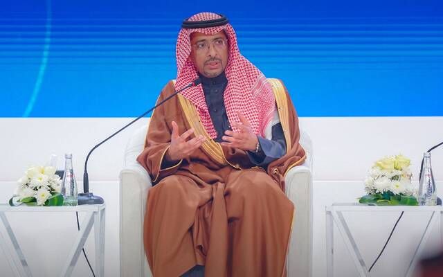 وزير الصناعة يبحث تعزيز التعاون المشترك مع مسؤولي عدد من الشركات العالمية