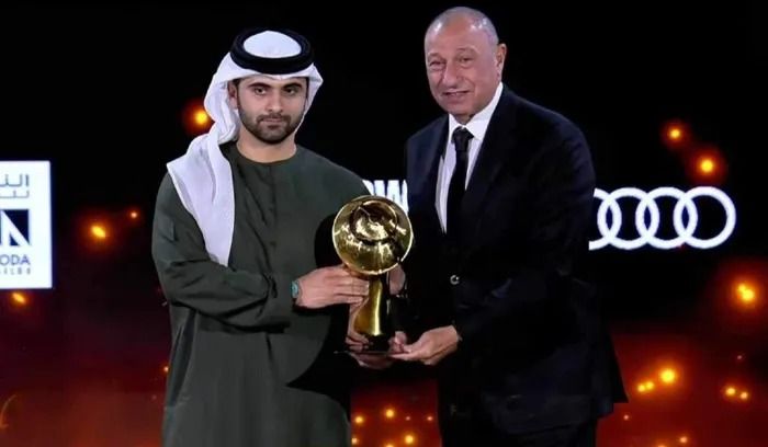"حفل جلوب سوكر" الخطيب يتسلم جائزة أفضل نادٍ في الشرق الأوسط الفائز بها الأهلي
