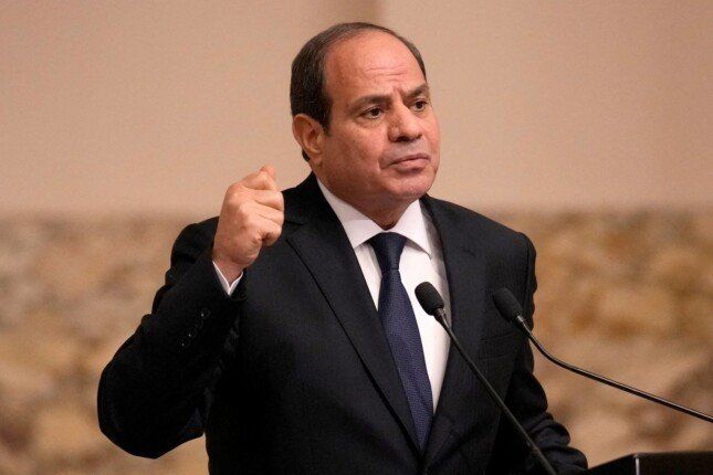 الرئيس السيسي يطلق أكبر حزمة مساعدات اجتماعية.. زيادة الحد الأدنى للأجور وإعفاءات ضريبية