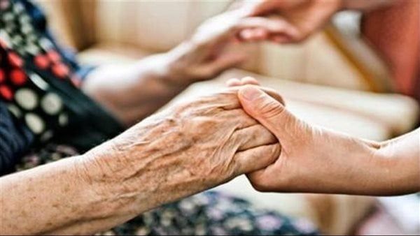 شروط الحصول على "بطاقة المسن" وعقوبة تزويرها بالقانون الجديد