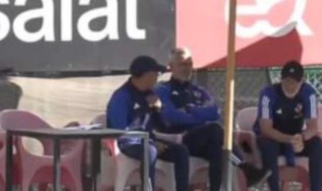 كارلوس بيرينجير وميشيل يانكون يحضران مباراة شباب الأهلي وبتروجت