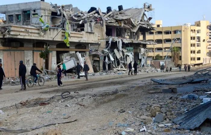 الأونروا: جيش الاحتلال دمَّر غزة تمامًا.. لا يوجد أي مكان آمن للفلسطينيين