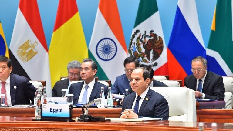 تقارير عالمية : مصر تقترب من التخلص من الدولار