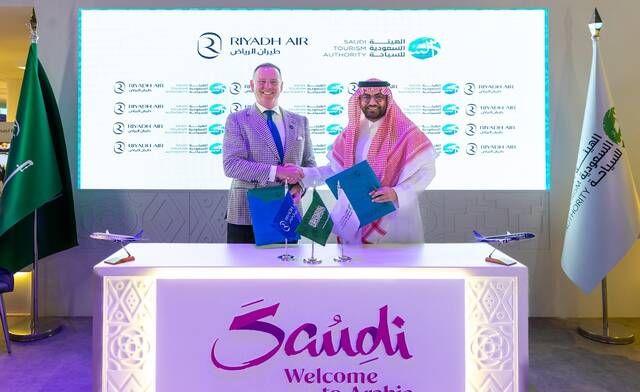 طيران الرياض و"هيئة السياحة" يوقّعان مذكرة تعاون للإعلان عن مبادرات ووجهات جديدة