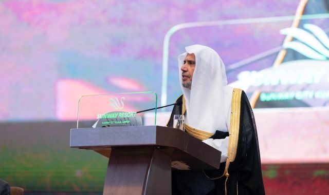 استضافته كوالالمبور بالتعاون بين رئاسة الوزراء الماليزية ورابطة العالم الإسلامي