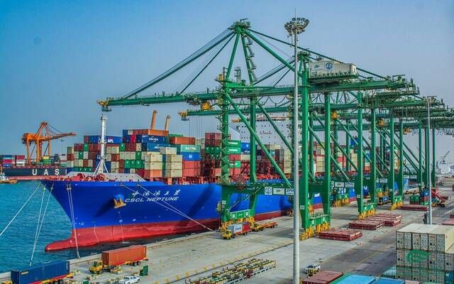 "موانئ": ارتفاع طنيات المناولة إلى أكثر من 27 مليون طن خلال أبريل 2024