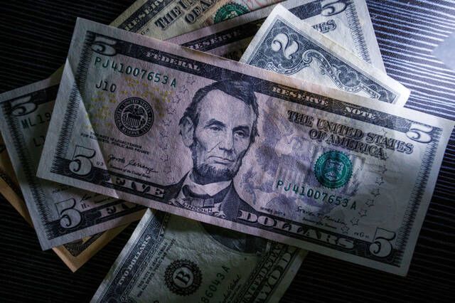 بعد تباطؤ سوق العمل.. انخفاض الفائدة على السندات الأمريكية