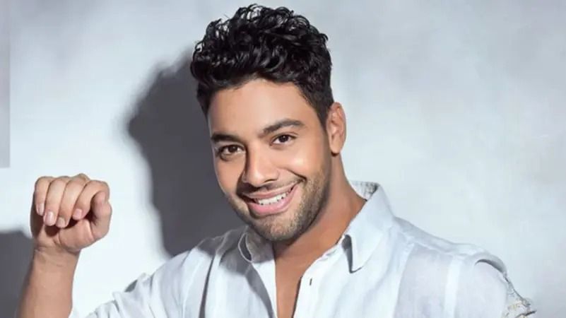 القبض على المطرب أحمد جمال بسبب حادث مروري "يستعد للتمثيل"