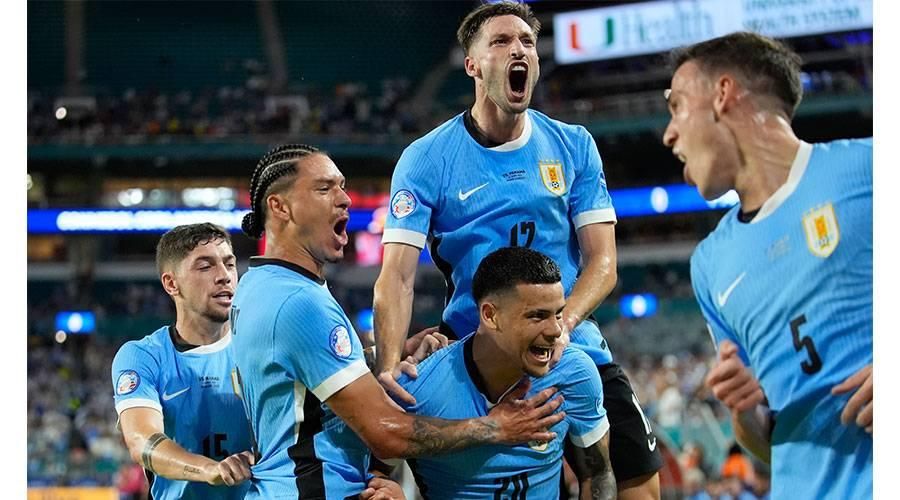أوروجواي تنتزع الفوز 3-1 على بنما في كوبا أمريكا