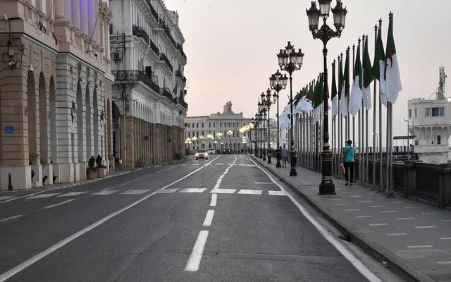 الجزائر توقع اتفاقاً بقيمة 455 مليون دولار مع مجموعة "بي.إف" الإيطالية
