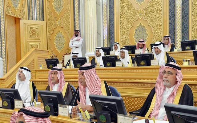 الشورى يطالب "هيئة تنظيم الكهرباء" بتطوير آلية مراقبة الفواتير والعدادات الذكية