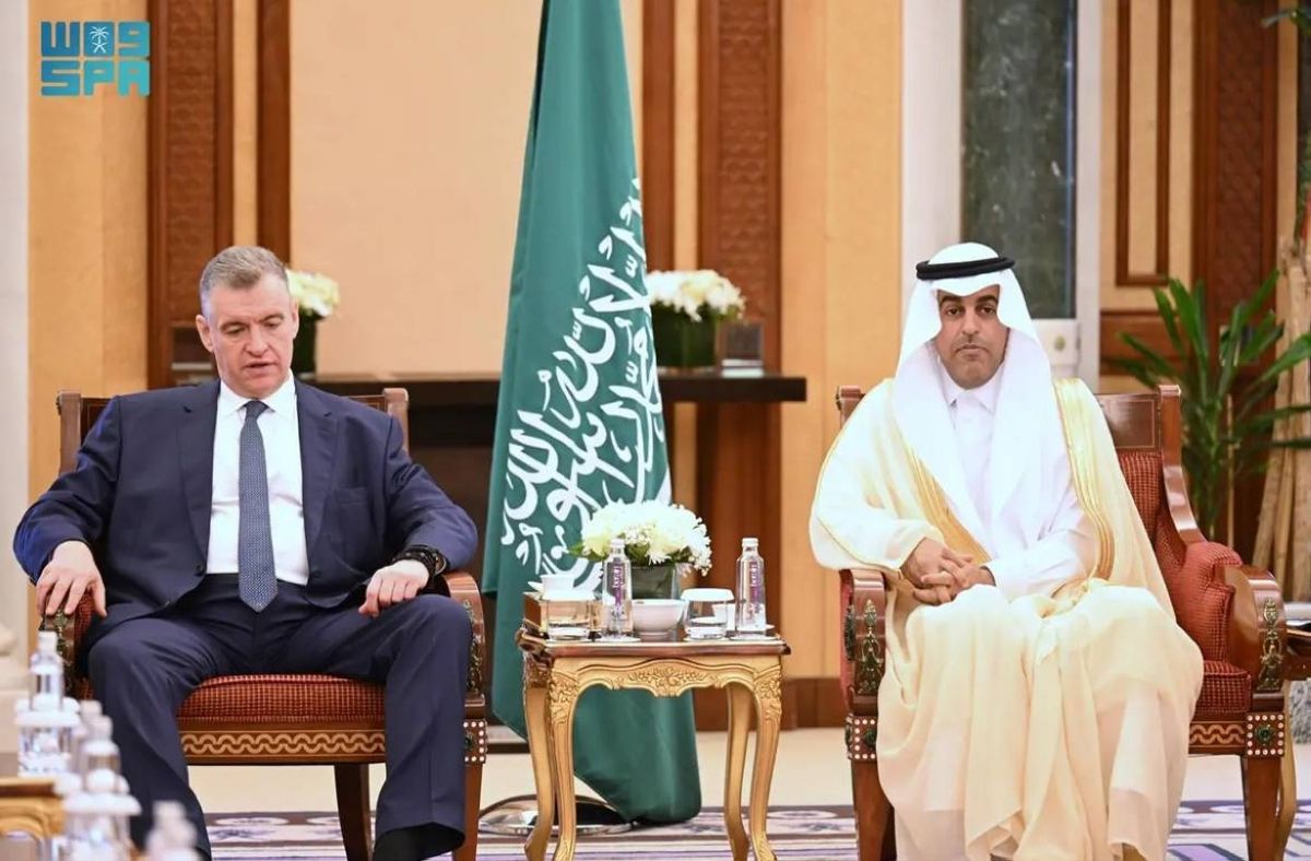 نائب رئيس مجلس الشورى يلتقي رئيس لجنة العلاقات الدولية في مجلس الدوما