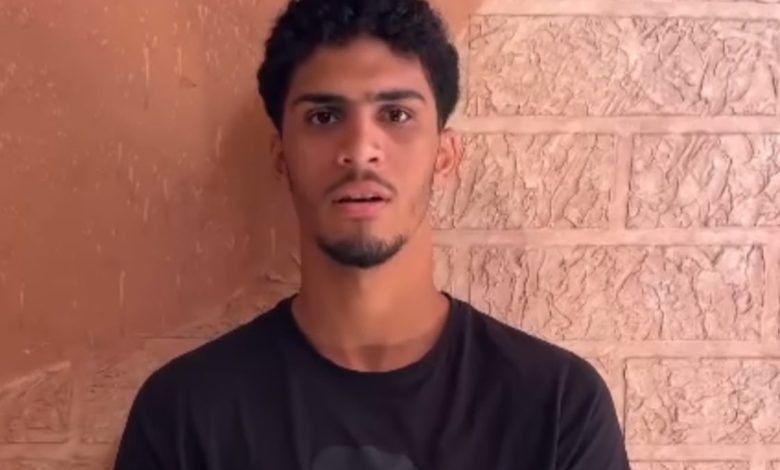 حكاية محمد عدلان الحائر بين الأهلي والزمالك "التوقيع للأحمر بالإجبار.. والأبيض اختيار"