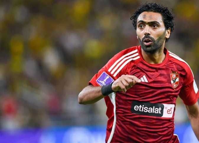 حسين الشحات يُعلن مقاضاة لاعب الزمالك السابق "مستنيين اعتزالك وعلامة الصلاة كبيرة"
