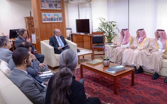 الخريف يبحث مع نائب الرئيس البرازيلي تعزيز التعاون بقطاعي الصناعة والتعدين