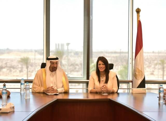مصر تبحث تعزيز تعاونها مع السعودية لتنشيط الاستثمارات