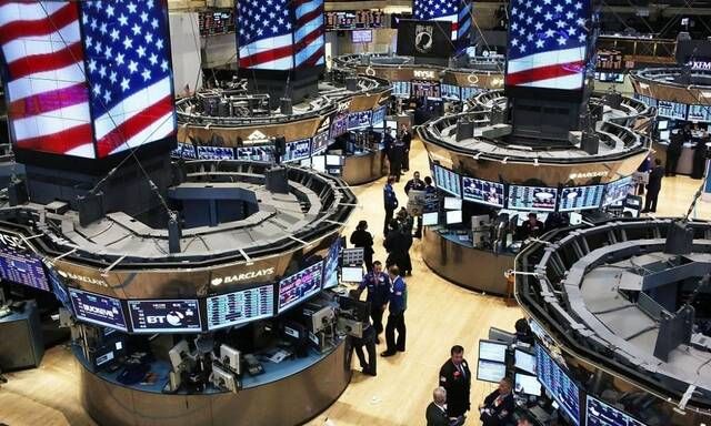 انخفاض الأسهم الأمريكية بالمستهل مع ترقب محضر اجتماع الفيدرالي