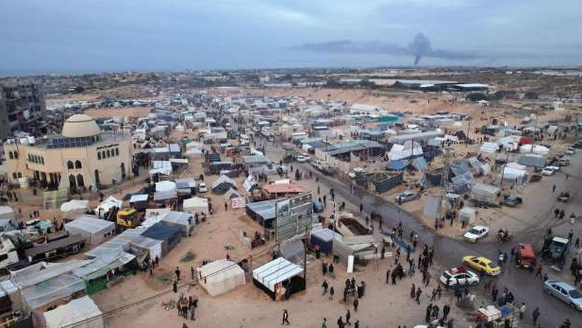 إعلام فلسطيني: دبابات الاحتلال تستهدف محيط «دوار العلم» غربي رفح الفلسطينية