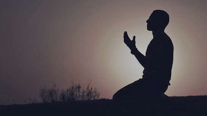 دعاء قضاء الحاجة والرزق وقت الفجر.. «اللهم إني أسألك اليسر بعد العسر»