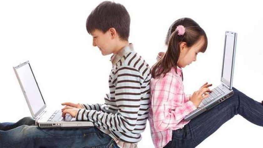 ماذا يحدث للطفل عند استخدامه الهاتف المحمول لمدة طويلة؟
