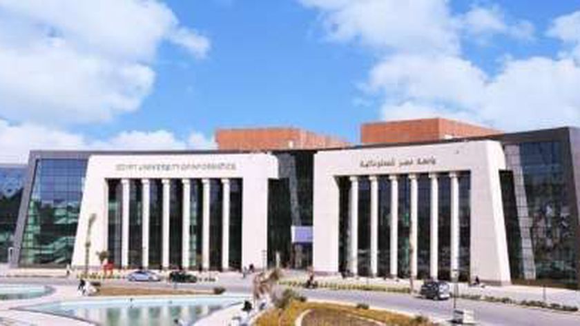 جامعة مصر للمعلوماتية تقدم 20 منحة متدرجة للوافدين في العام الدراسي الجديد