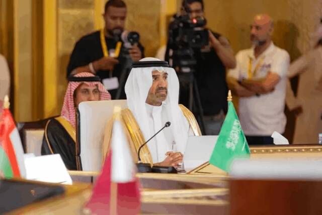 وزير الموارد البشرية يوقع مذكرتي تفاهم في مجالات الشؤون والتنمية الاجتماعية