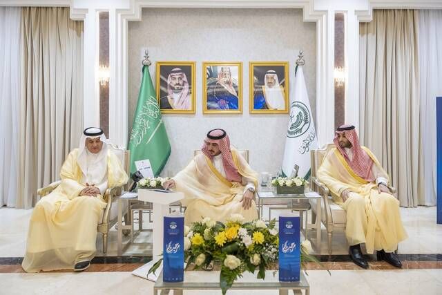 أمير الجوف يدشّن ويضع حجر الأساس لـ28 مشروعاً تنموياً بـ885 مليون ريال