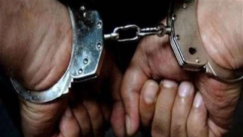 القبض على شخصين غسلا 30 مليون جنيه في القاهرة