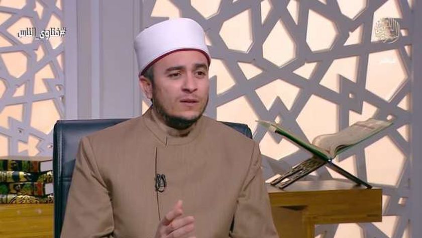 كيف أداوم على قيام الليل؟.. السر في «العزيمة والإرادة» (فيديو)