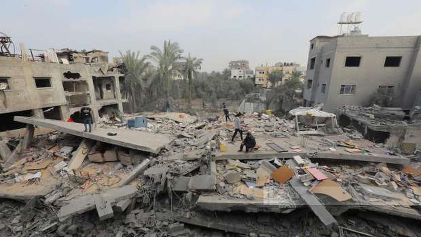 شهيدان وعدد من المصابين في قصف إسرائيلي استهدف وسط قطاع غزة