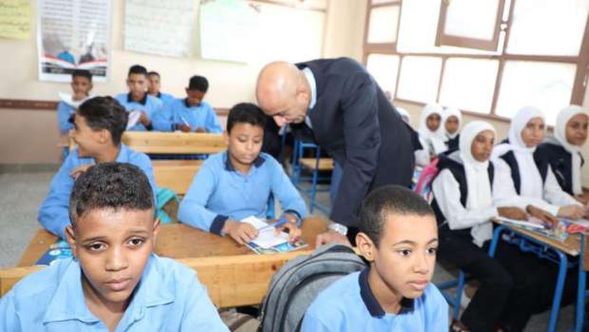 «التعليم»: الاستعانة بمعلمي التعليم الفني لسد العجز في مادة الرياضيات