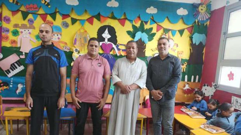 «شباب الخير» مبادرة لتوزيع وجبات إفطار على طلاب المدارس بالشرقية.. «فرحتهم بالدنيا»