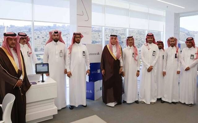 وزير التجارة يدشن فرع المركز السعودي للأعمال بمنطقة الباحة