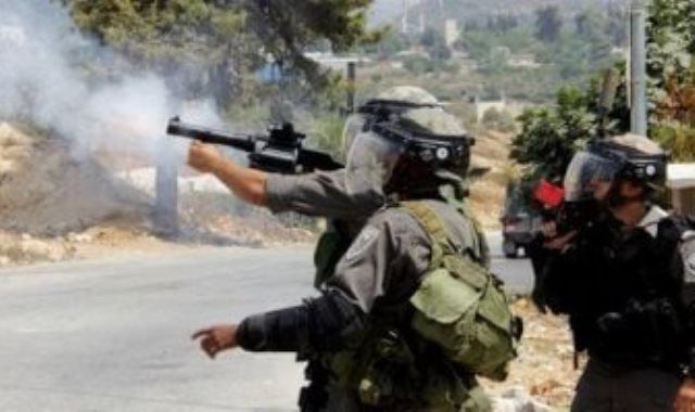 الاحتلال الإسرائيلى يعتقل أكثر من 20 فلسطينيا من مناطق متفرقة بالضفة الغربية