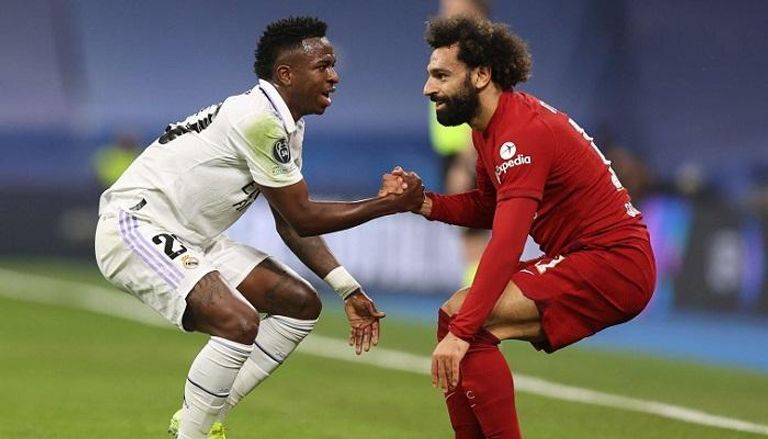 ريال مدريد يُخطط لـ"خطف" محمد صلاح قبل انتقاله للدوري السعودي