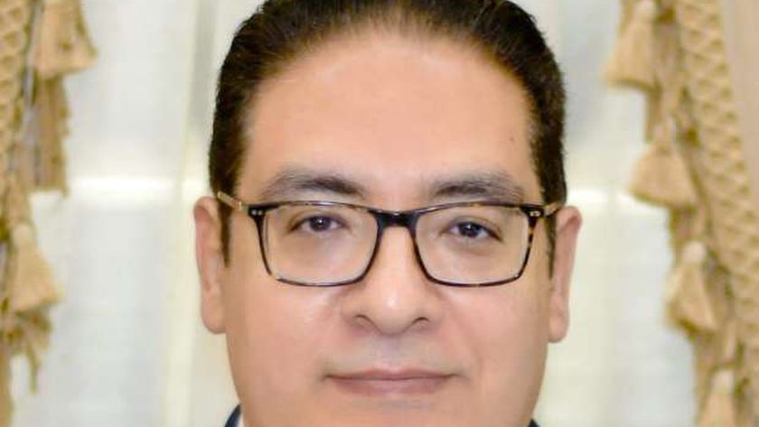 عاجل.. قرار جمهوري بتعيين محمد سامي عبدالصادق رئيسا لجامعة القاهرة