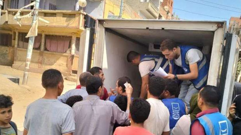 «حياة كريمة» بالشرقية: تخصيص سيارات لبيع اللحوم بأسعار مخفضة