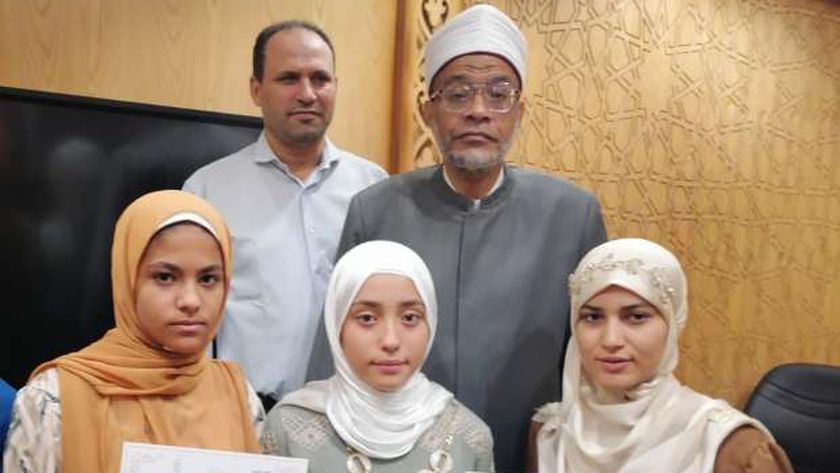 3 طالبات بـ«أزهر الشرقية» يحصدن المركز الأول والثالث بمسابقة «أنا الراقي بأخلاقي»