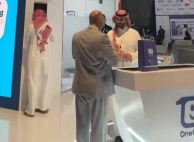 "ون كارد" توقع شراكات استراتيجية على هامش مؤتمر "سيملس السعودية" 2024
