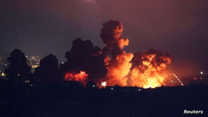 إعلام فلسطيني: قصف مدفعي يستهدف وسط وشرق مدينة رفح الفلسطينية