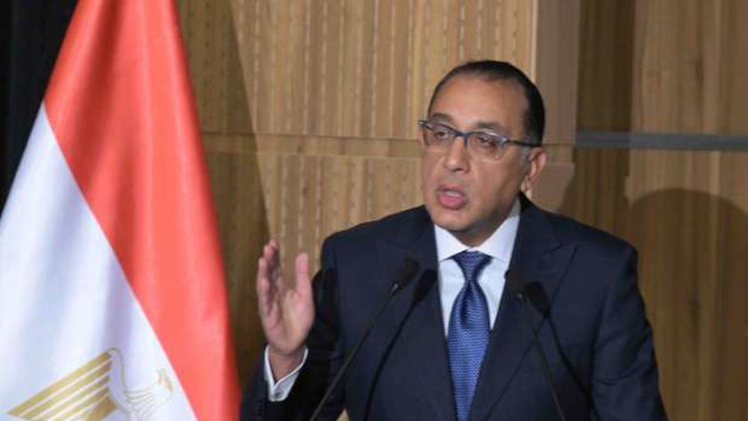 رئيس الوزراء يتفقد مشروع المبادرة الرئاسية لتطوير عواصم المحافظات