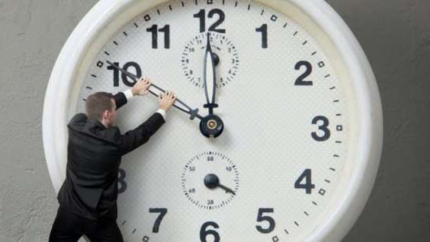 مواعيد عمل بعض الهيئات والجهات بعد تطبيق التوقيت الشتوي