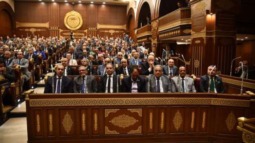 عضو بـ«الشيوخ»: رفع التصنيف الائتماني لمصر خطوة لجذب المزيد من الاستثمارات