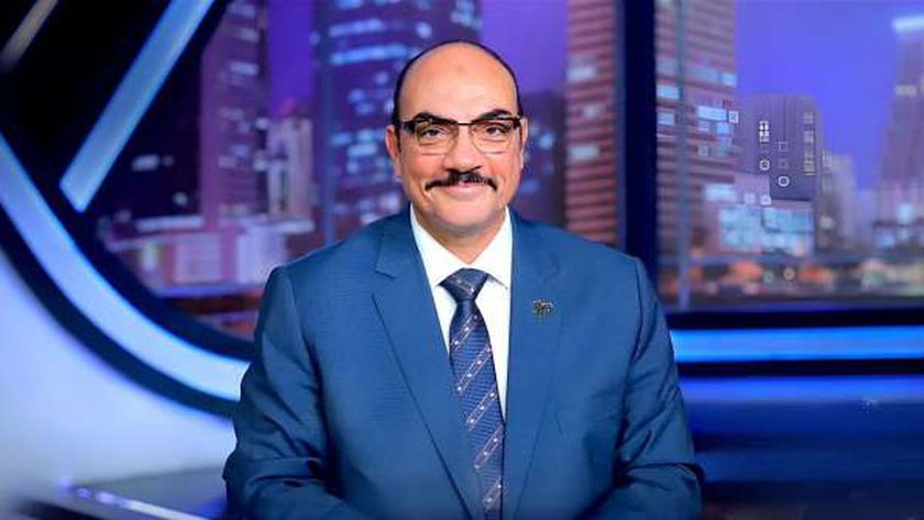 أستاذ العلوم السياسية: الوعي المجتمعي خط الدفاع الأول لمواجهة الشائعات