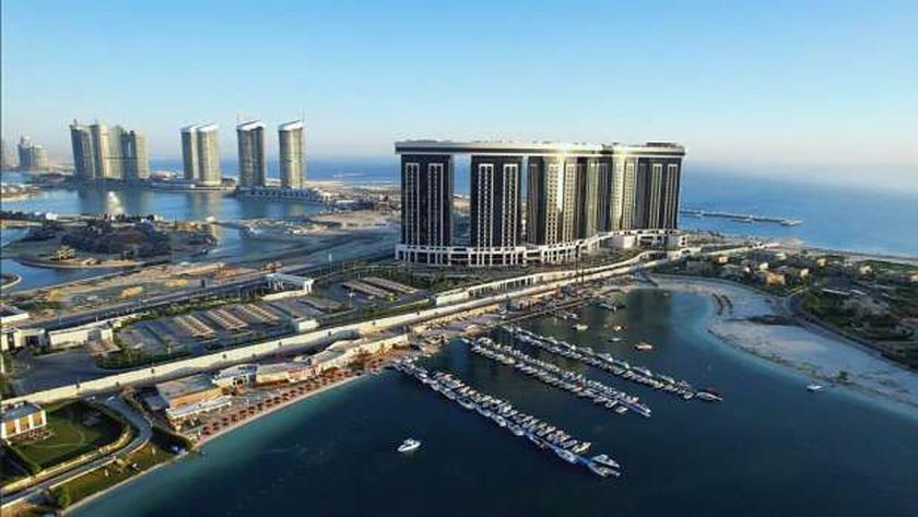 رئيس العلمين الجديدة: المدينة تعمل على 4 مشاريع من خلال الأنظمة ذكية