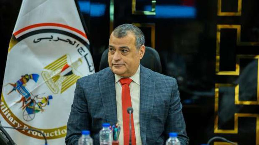 وزير الإنتاج الحربي يبحث التعاون المشترك مع شركة كاسا الإيطالية