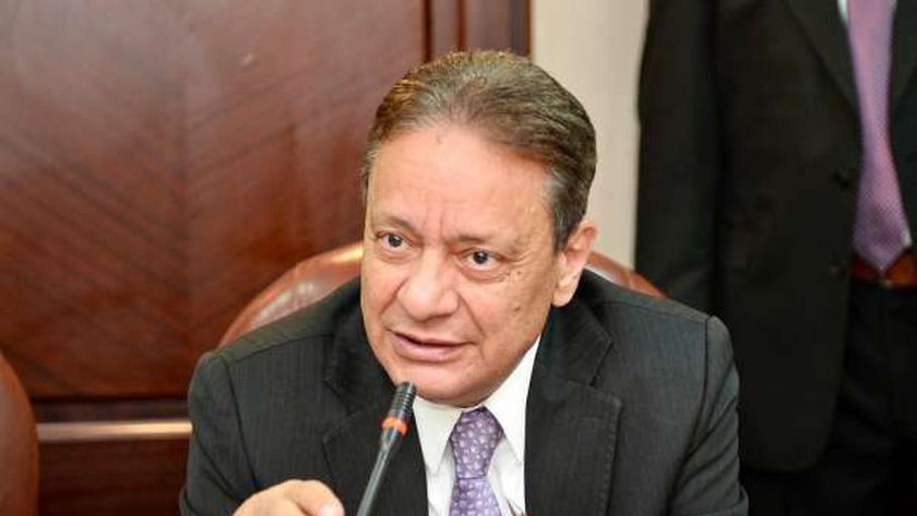 كرم جبر يطالب بإنشاء منصة للتواصل الإعلامي لرصد الأخبار الكاذبة وتدقيق المعلومات